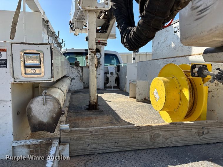 image for item DT0227 2015 Ford F550 bucket truck