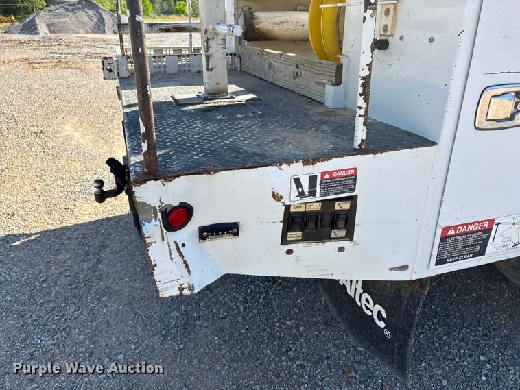 image for item DT0227 2015 Ford F550 bucket truck