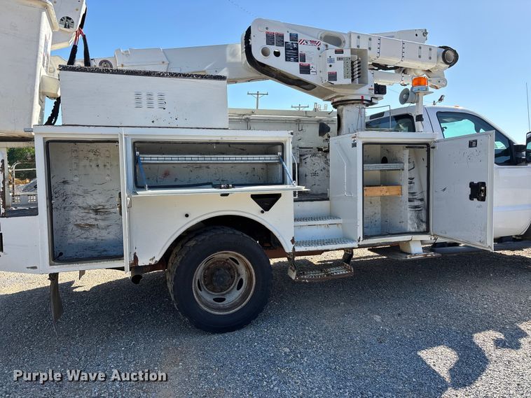 image for item DT0227 2015 Ford F550 bucket truck