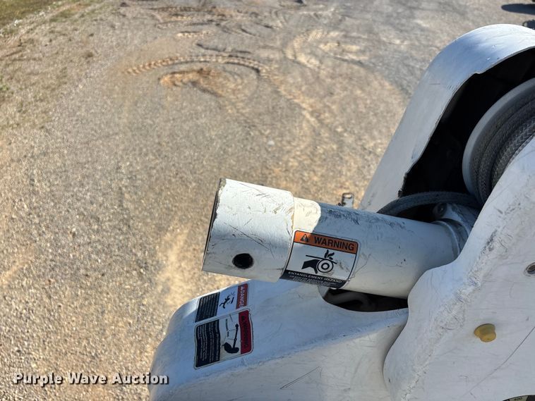 image for item DT0227 2015 Ford F550 bucket truck