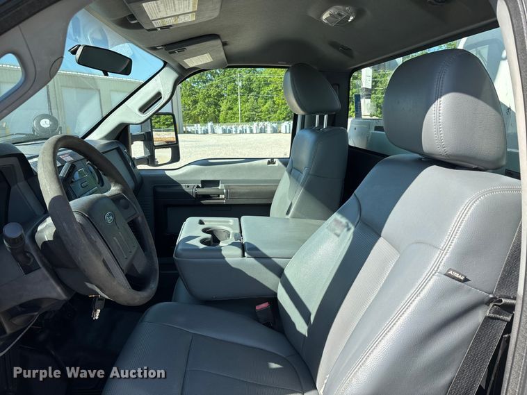 image for item DT0227 2015 Ford F550 bucket truck