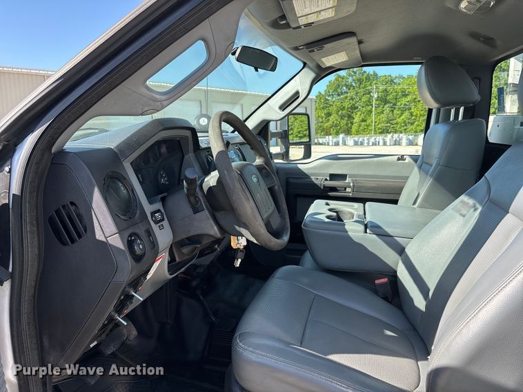 image for item DT0227 2015 Ford F550 bucket truck