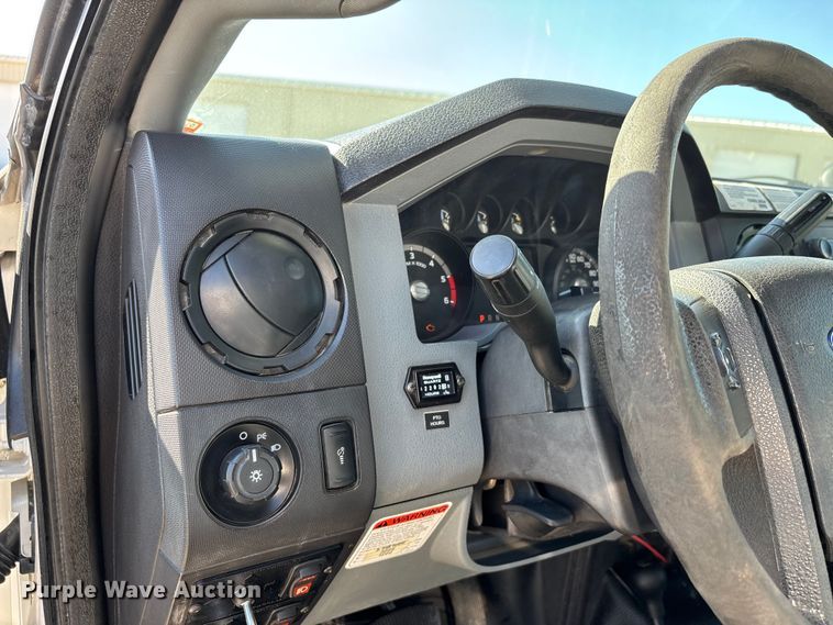 image for item DT0227 2015 Ford F550 bucket truck