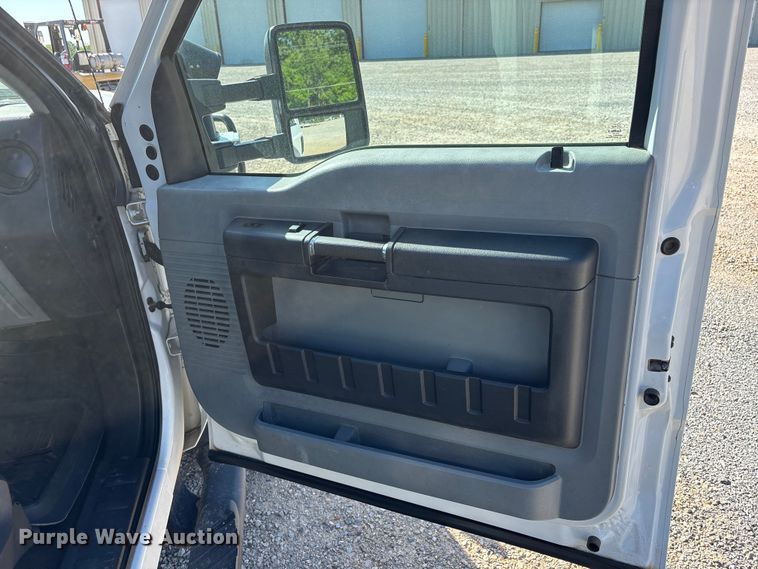 image for item DT0227 2015 Ford F550 bucket truck