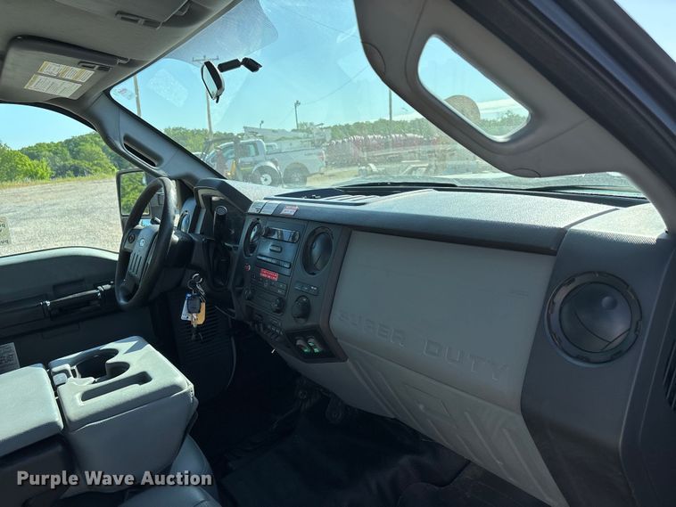 image for item DT0227 2015 Ford F550 bucket truck