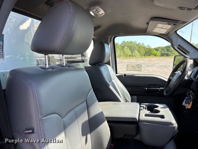 image for item DT0227 2015 Ford F550 bucket truck