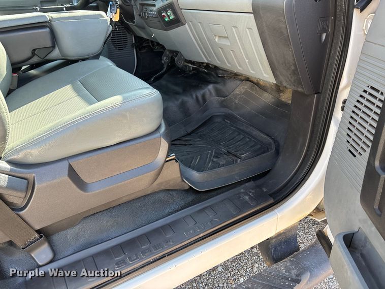 image for item DT0227 2015 Ford F550 bucket truck