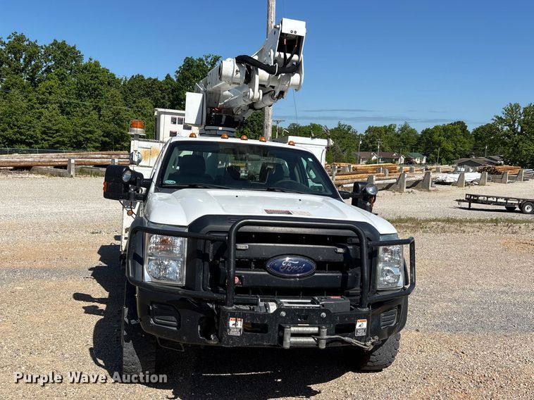 image for item DT0228 2015 Ford F550 bucket truck