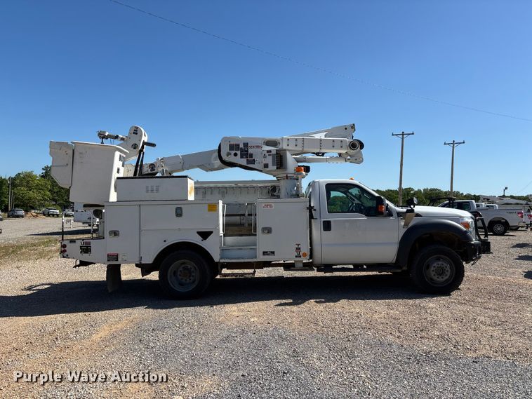 image for item DT0228 2015 Ford F550 bucket truck