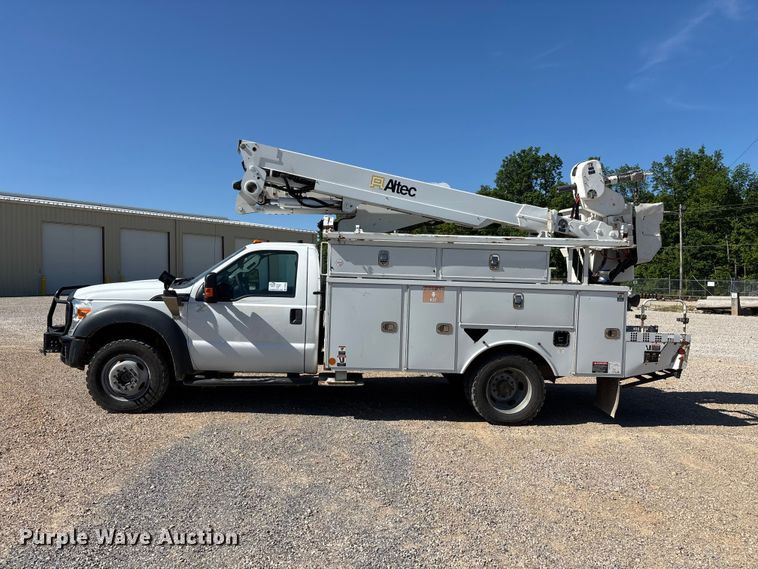 image for item DT0228 2015 Ford F550 bucket truck