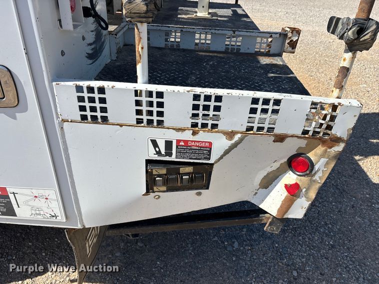 image for item DT0228 2015 Ford F550 bucket truck