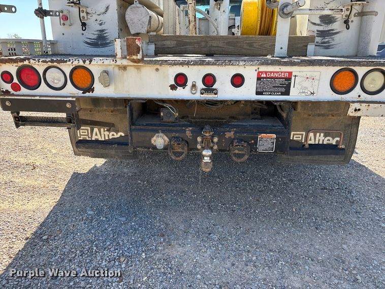 image for item DT0228 2015 Ford F550 bucket truck