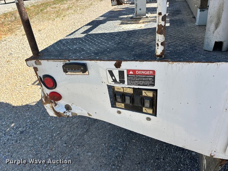 image for item DT0228 2015 Ford F550 bucket truck