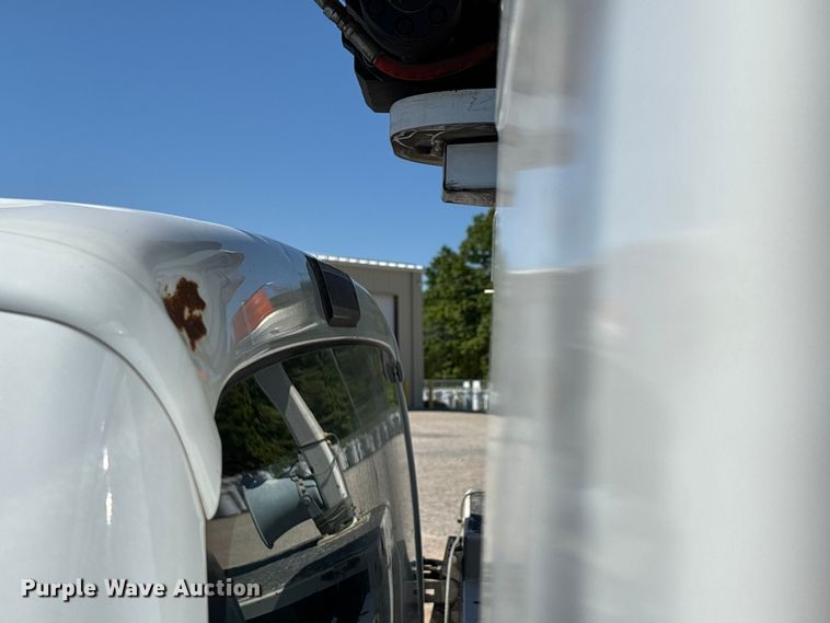 image for item DT0228 2015 Ford F550 bucket truck