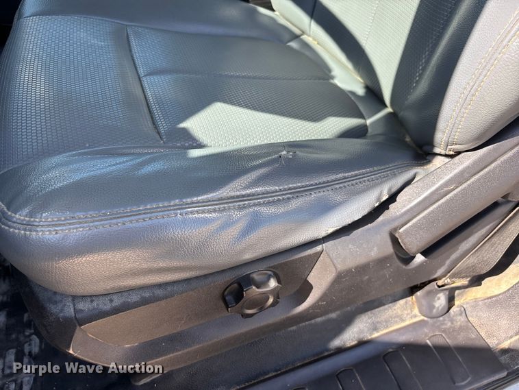 image for item DT0228 2015 Ford F550 bucket truck