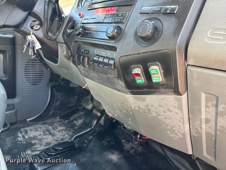 image for item DT0228 2015 Ford F550 bucket truck