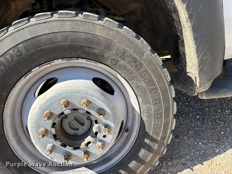 image for item DT0228 2015 Ford F550 bucket truck