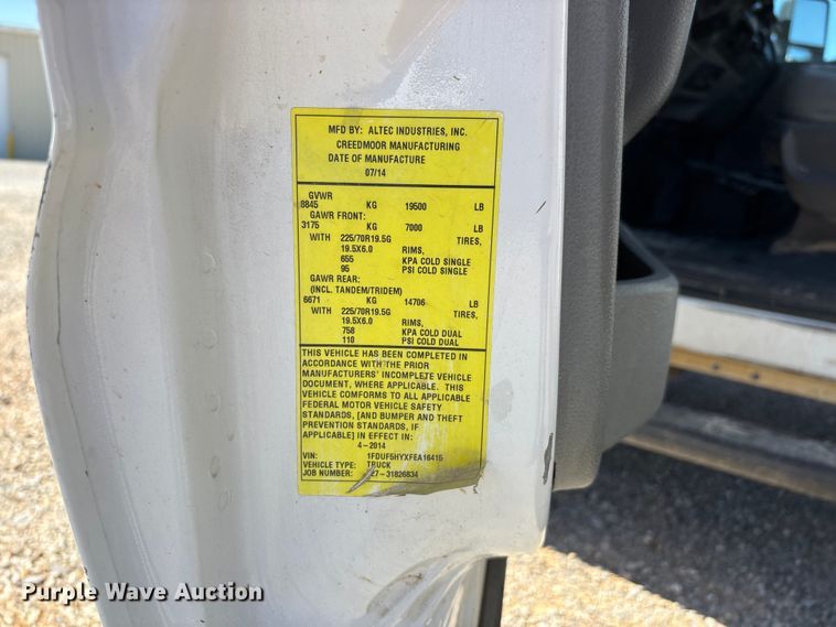 image for item DT0228 2015 Ford F550 bucket truck