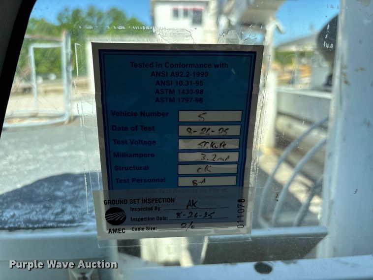 image for item DT0228 2015 Ford F550 bucket truck