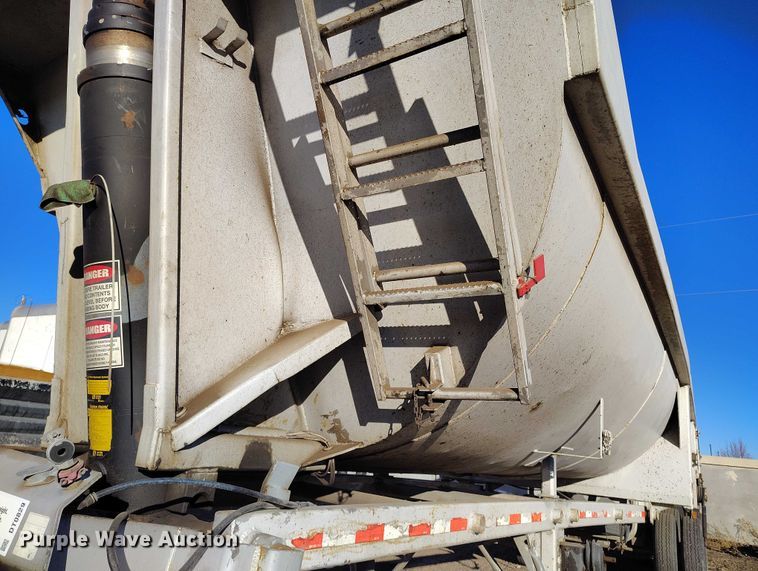 image for item DT0829 2016 Spectec end dump trailer