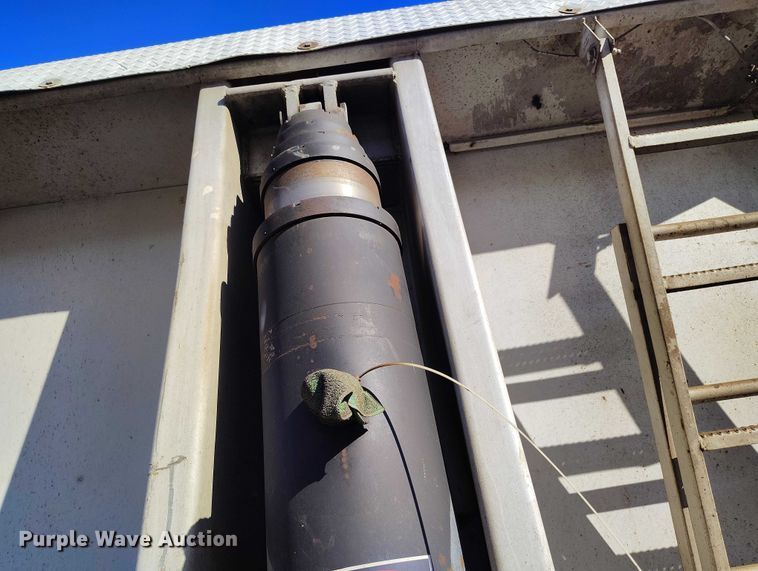 image for item DT0829 2016 Spectec end dump trailer