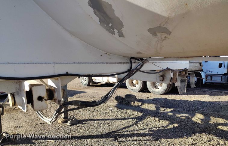 image for item DT0829 2016 Spectec end dump trailer