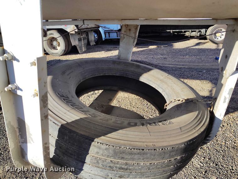 image for item DT0829 2016 Spectec end dump trailer