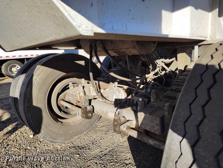 image for item DT0829 2016 Spectec end dump trailer
