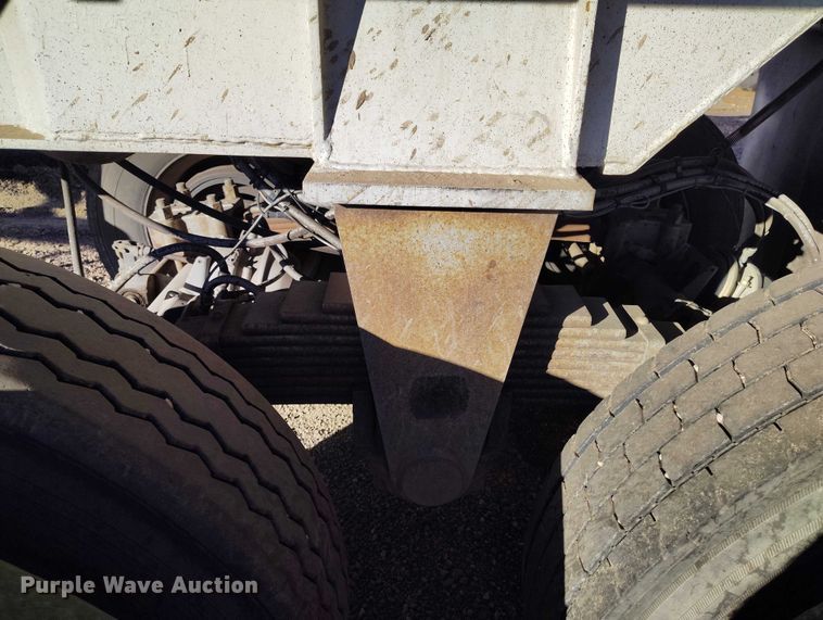 image for item DT0829 2016 Spectec end dump trailer
