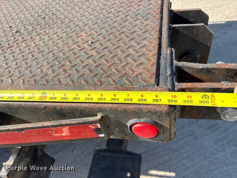 image for item DU0476 2001 Sterling flatbed truck