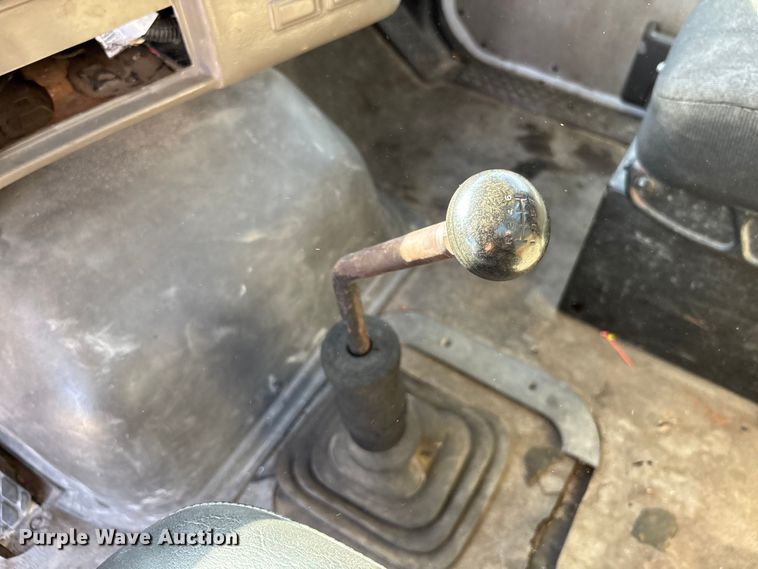 image for item DU0476 2001 Sterling flatbed truck