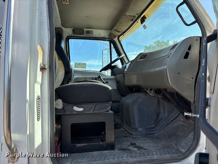 image for item DU0476 2001 Sterling flatbed truck