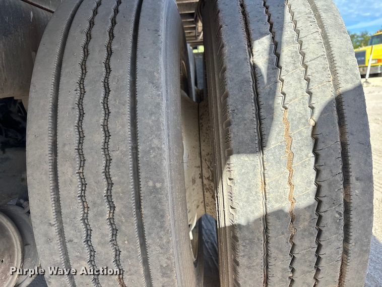 image for item DU0476 2001 Sterling flatbed truck