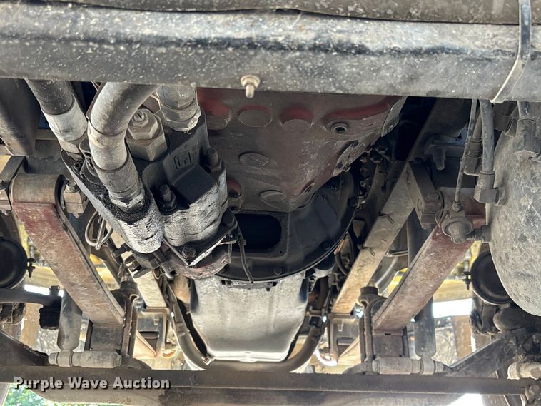 image for item DU0477 2000 Mack CH613 semi truck