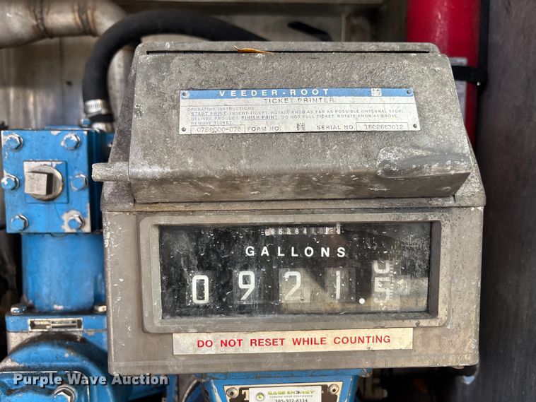 image for item DU0487 1983 Walker stainless tank trailer