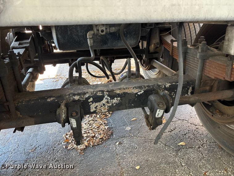 image for item DU0487 1983 Walker stainless tank trailer