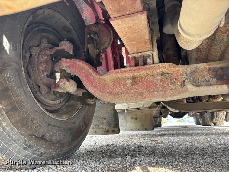 image for item DV4257 1991 Peterbilt 379 semi truck
