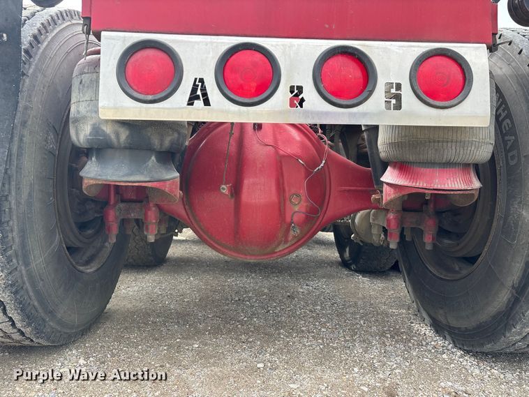 image for item DV4257 1991 Peterbilt 379 semi truck