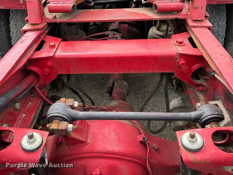 image for item DV4257 1991 Peterbilt 379 semi truck