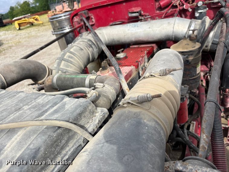 image for item DV4257 1991 Peterbilt 379 semi truck