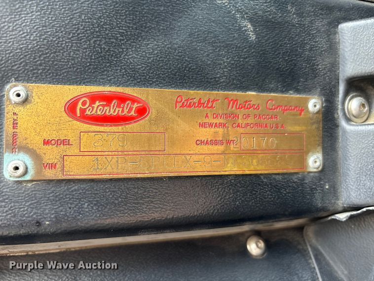 image for item DV4257 1991 Peterbilt 379 semi truck