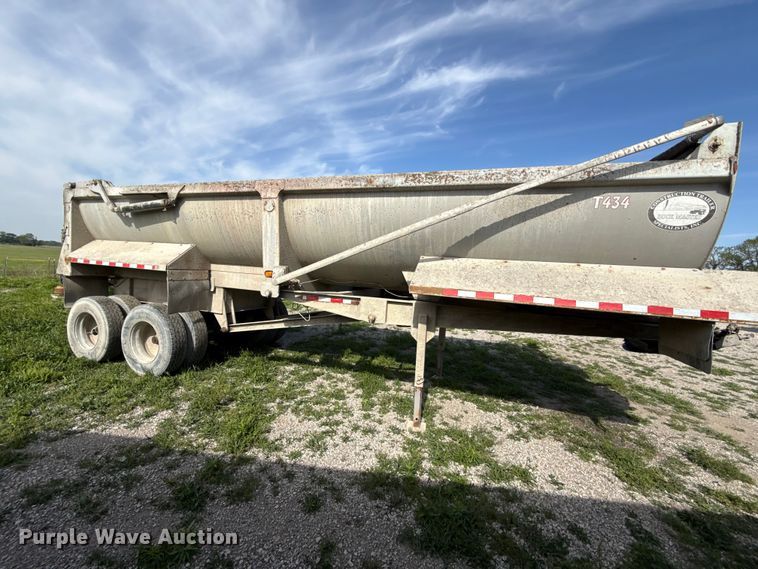 image for item DZ4441 2008 Construction Trailer Specialist end dump trailer