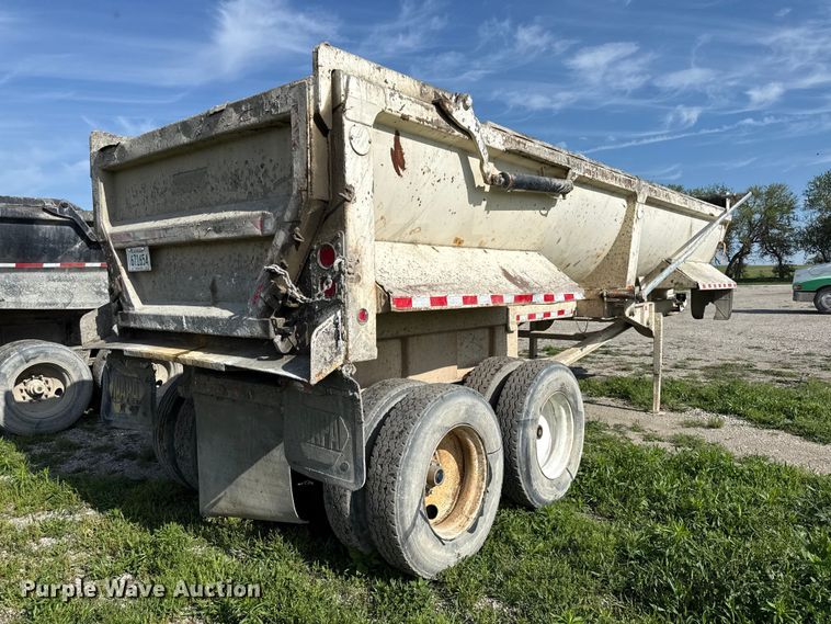 image for item DZ4442 2006 Construction Trailer Specialist end dump trailer