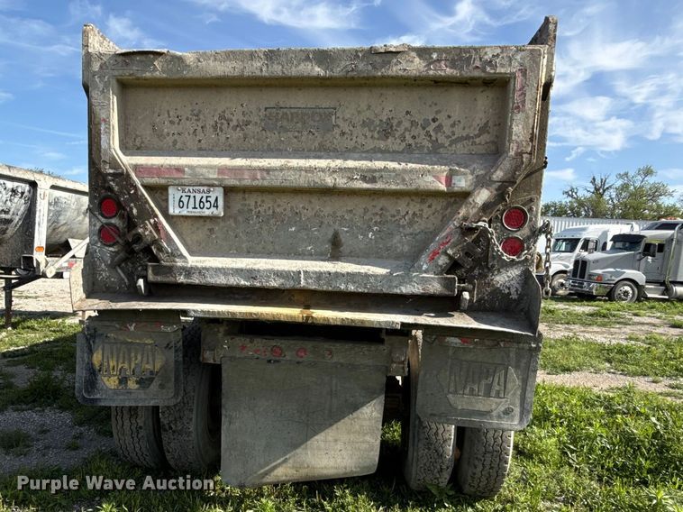 image for item DZ4442 2006 Construction Trailer Specialist end dump trailer