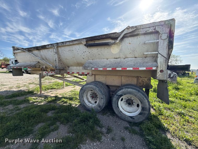 image for item DZ4442 2006 Construction Trailer Specialist end dump trailer