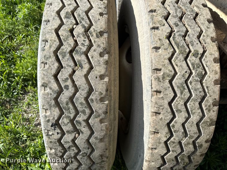 image for item DZ4442 2006 Construction Trailer Specialist end dump trailer