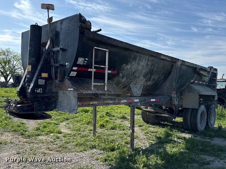image for item DZ4443 2005 ITM end dump trailer