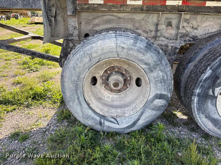 image for item DZ4443 2005 ITM end dump trailer