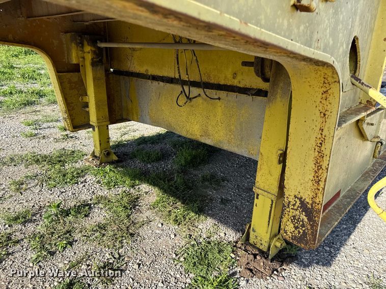 image for item DZ4444 1975 Transcraft drop deck equipment trailer