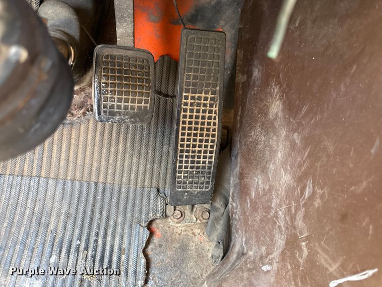 image for item DZ4447 1983 Ford L9000 dump truck